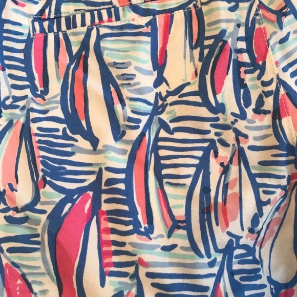❣️SOLD❣️Lilly Pulitzer Callahan Shorts - Picture 5 of 5